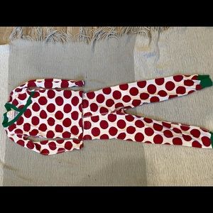 Hanna size 110 red and green pajamas